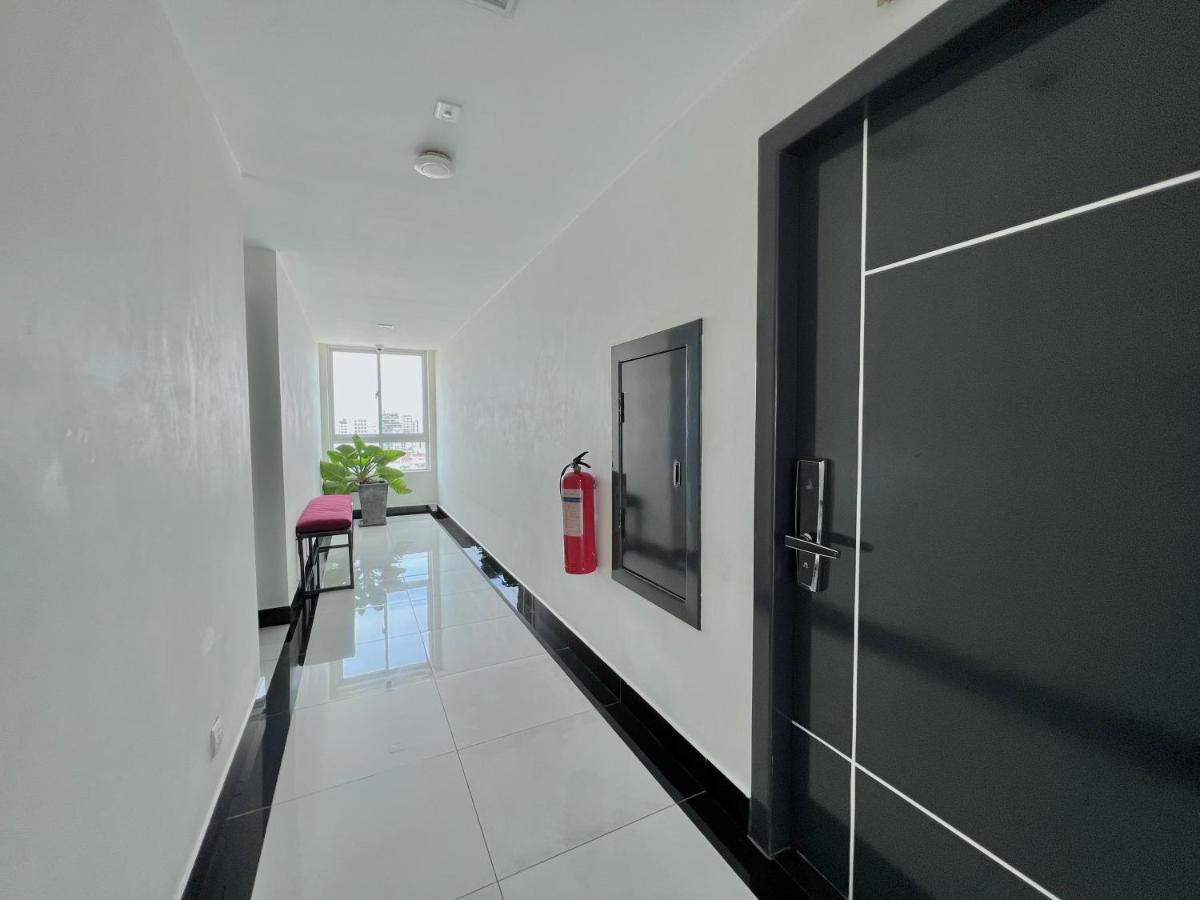 Pth Residence Phnom Penh Exteriör bild